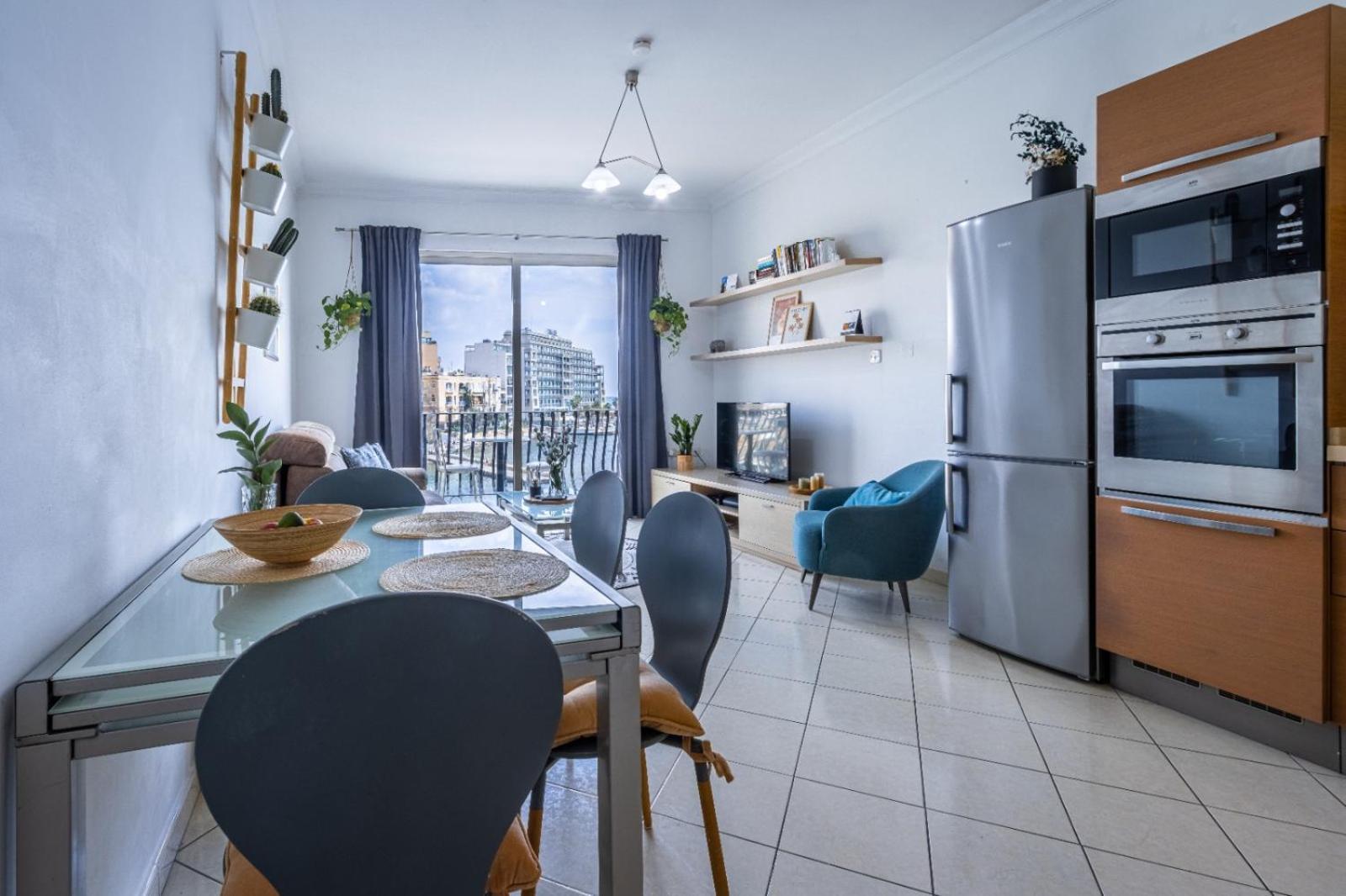 Morina Court Apartment Saint Julian's ภายนอก รูปภาพ