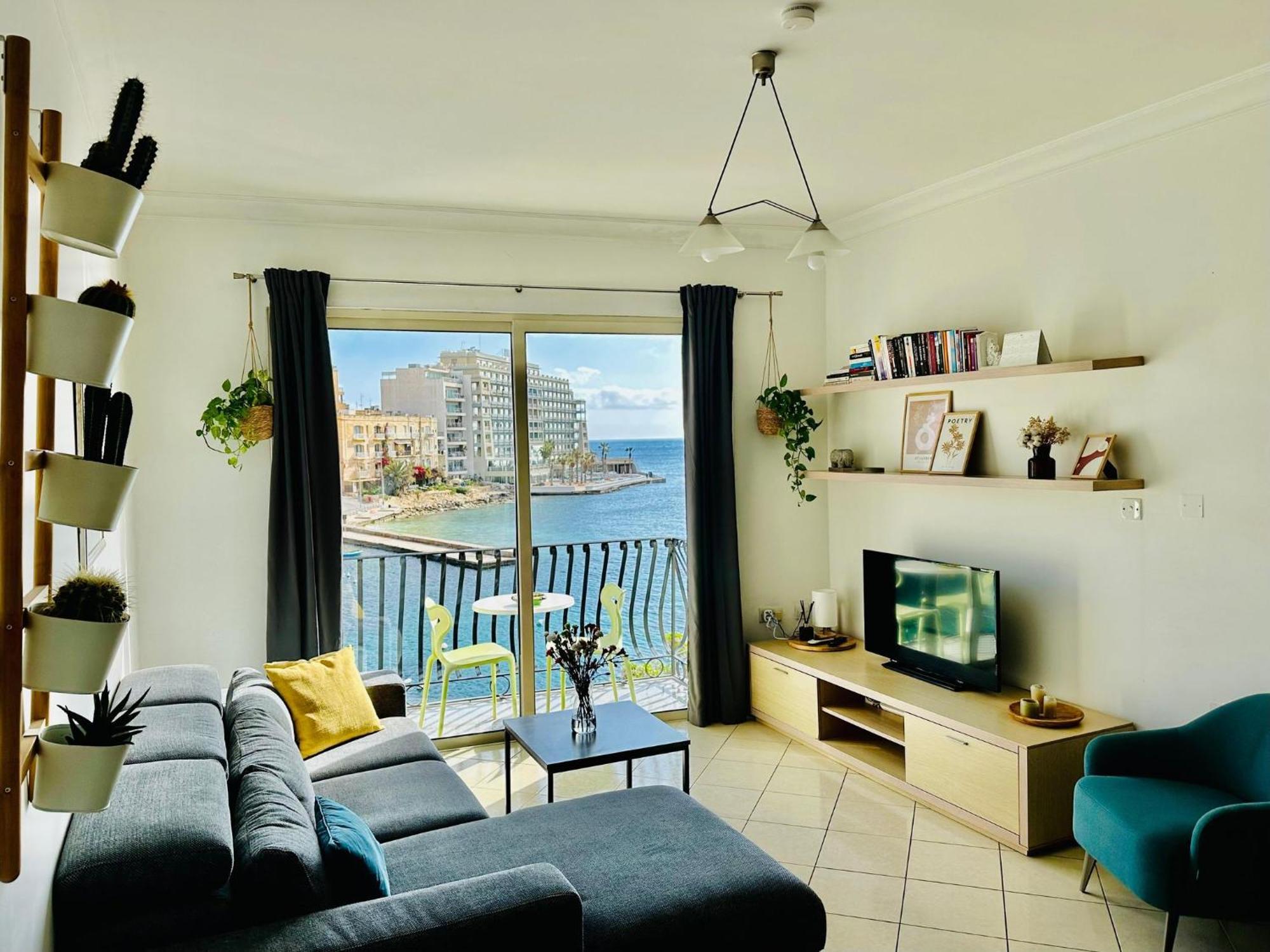 Morina Court Apartment Saint Julian's ภายนอก รูปภาพ